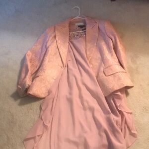 Perfect mother of the bride blush color dress
